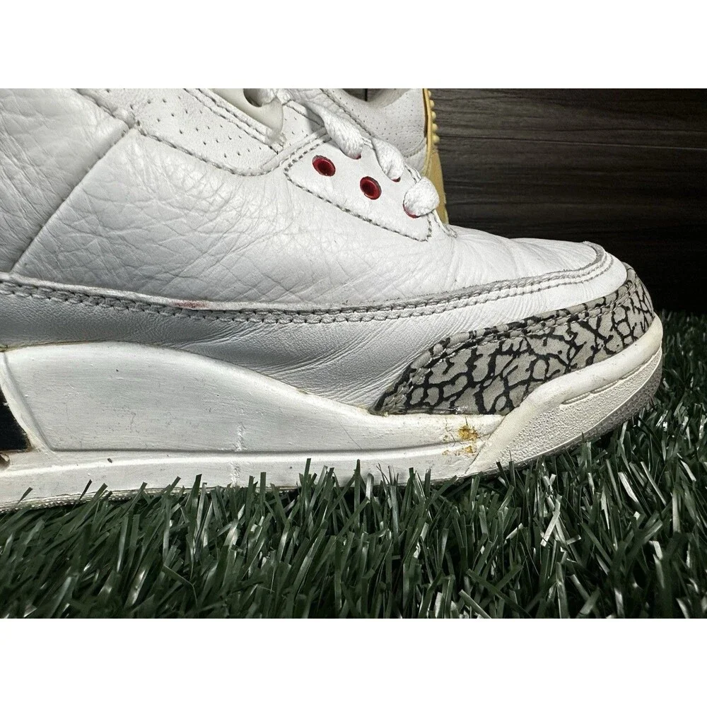 AIR JORDAN 3 III RETRO release 2010‎ - 136064 105 Mens Size 11.5